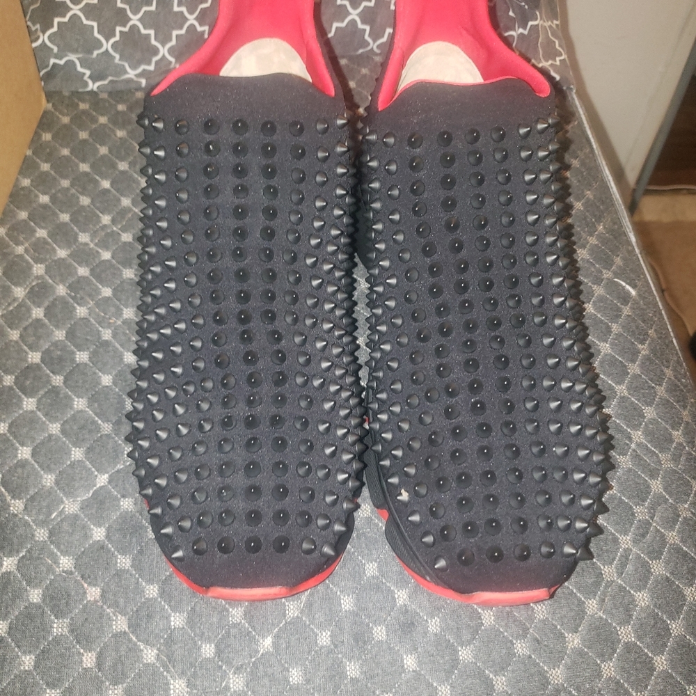 Christian  Louboutin - Picture 14 of 14